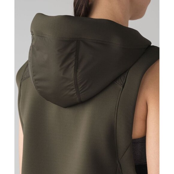 LULULEMON Re-Form Dark Olive Green Stretch Glyde Waterproof Hooded Vest, Size 8 - Picture 3 of 16